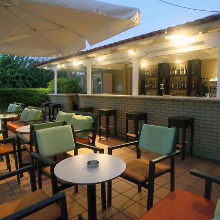 Vicky Apartments Никиана Екстериор снимка