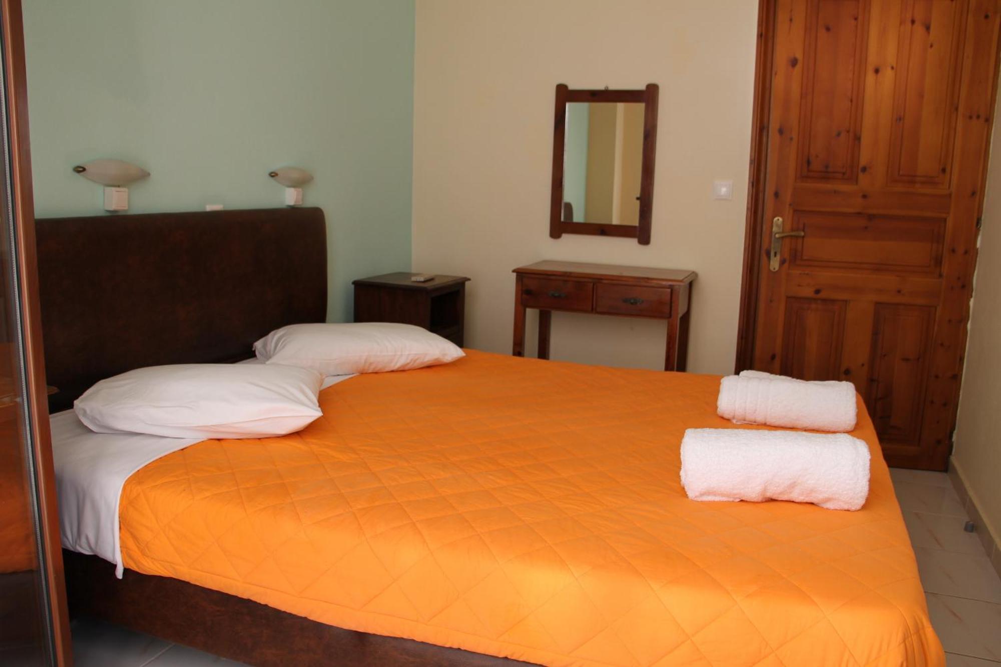 Vicky Apartments Никиана Стая снимка