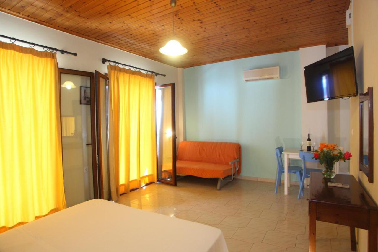 Vicky Apartments Никиана Екстериор снимка