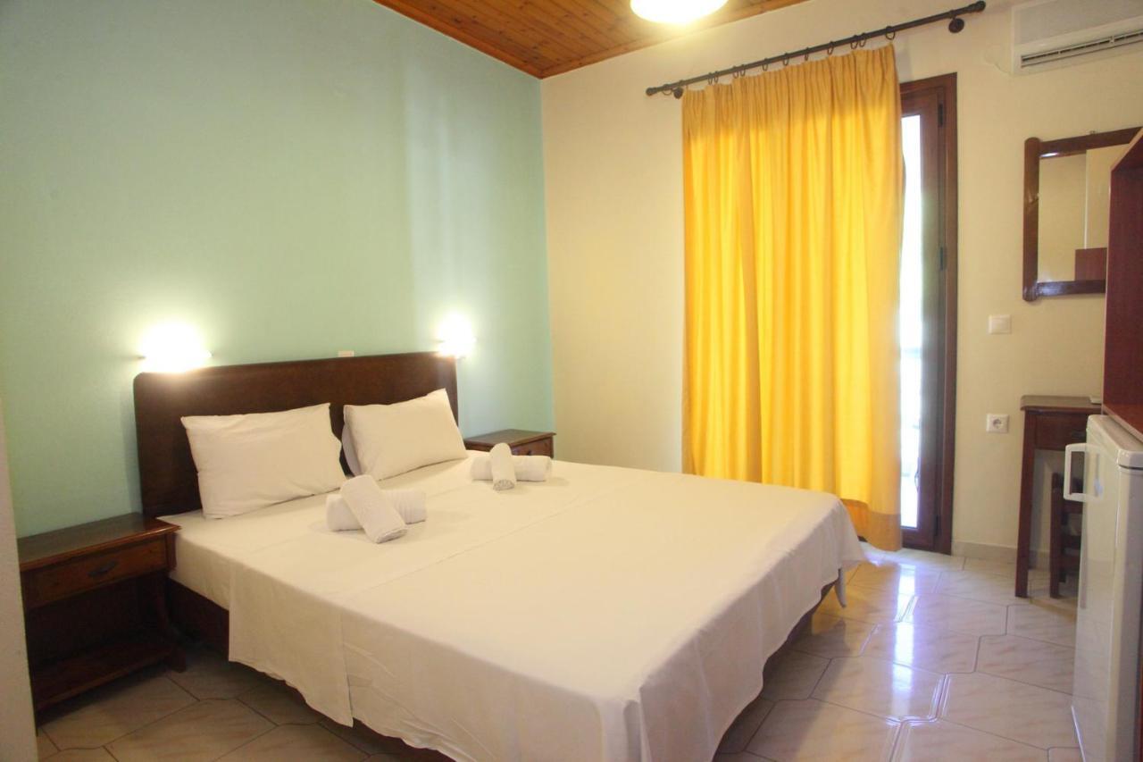 Vicky Apartments Никиана Екстериор снимка