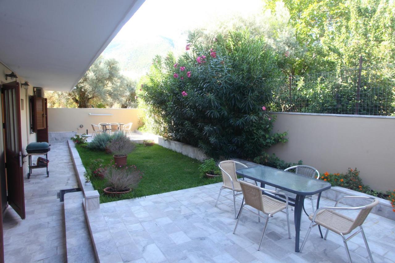 Vicky Apartments Никиана Екстериор снимка