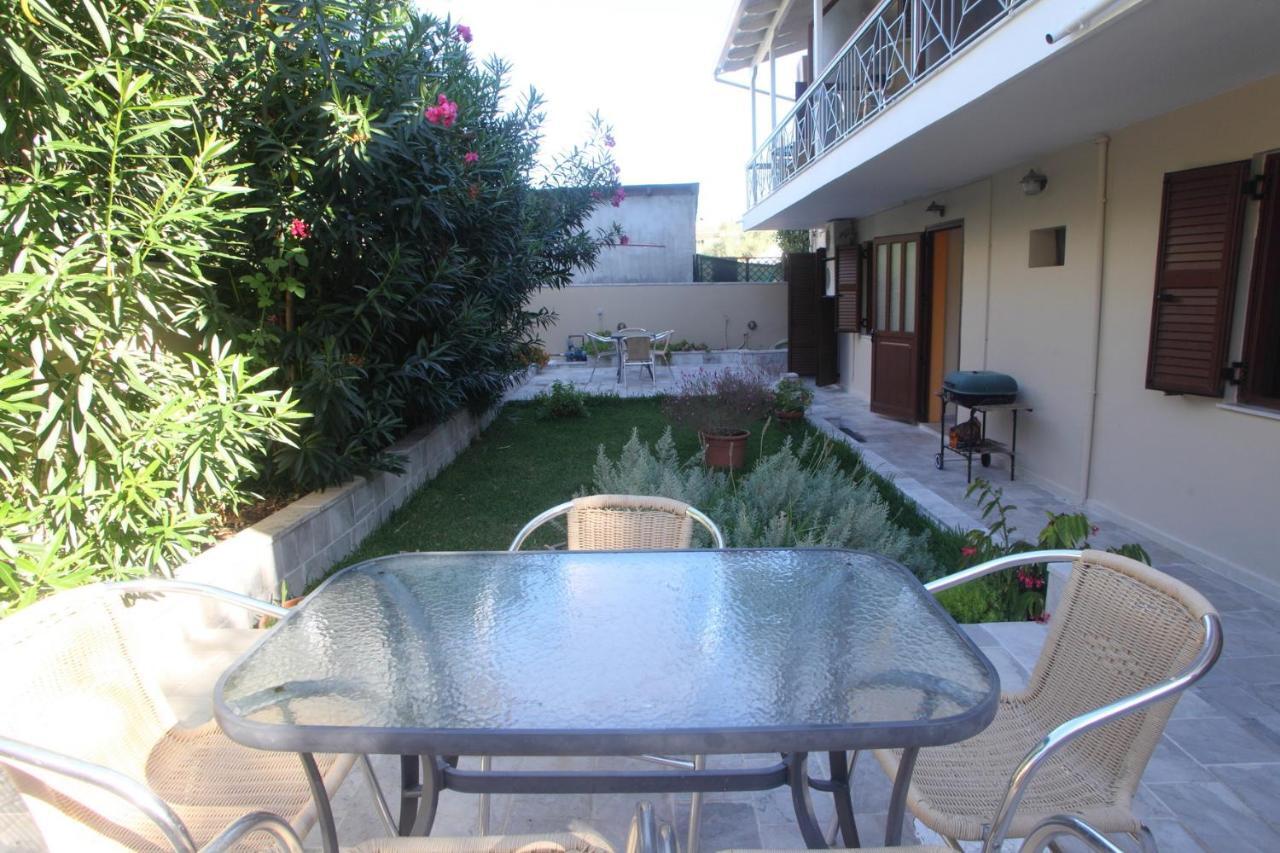 Vicky Apartments Никиана Екстериор снимка