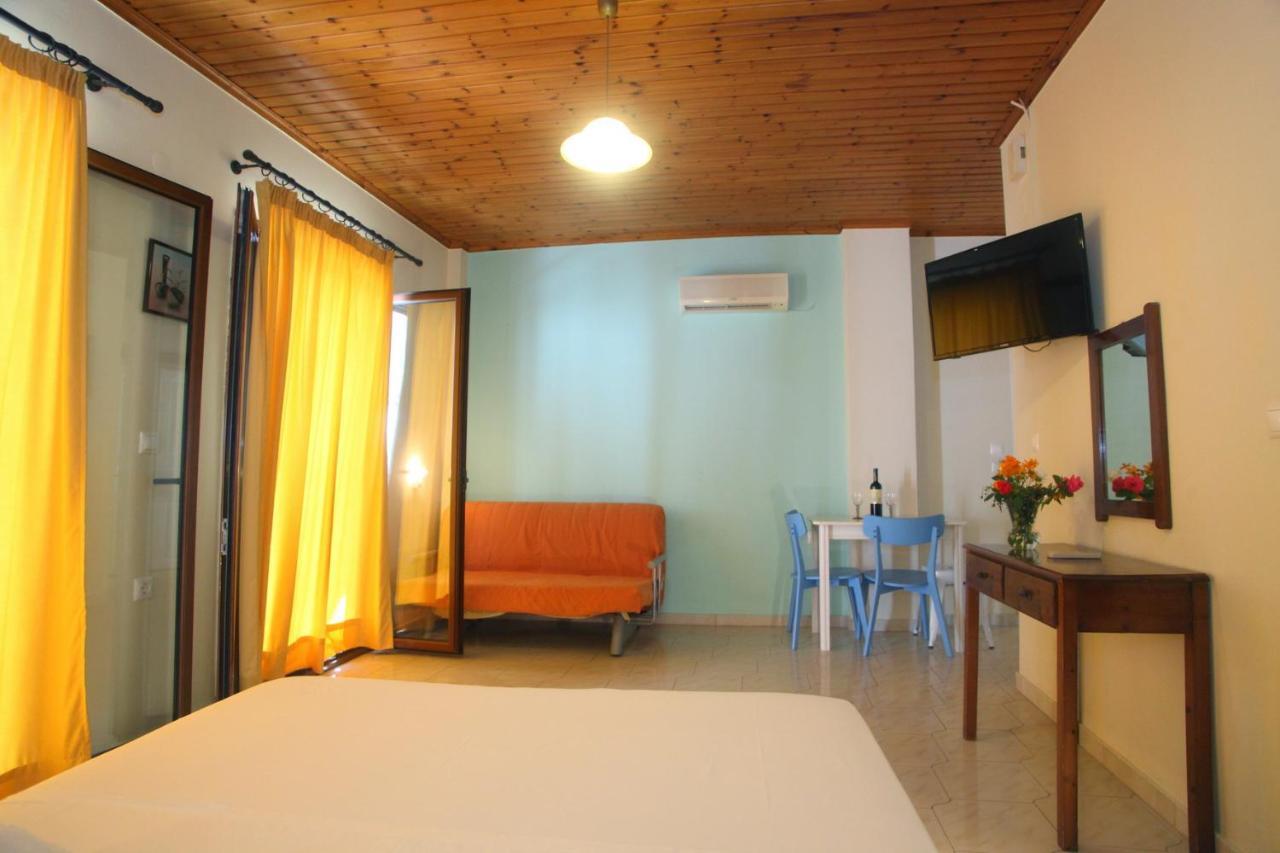 Vicky Apartments Никиана Екстериор снимка