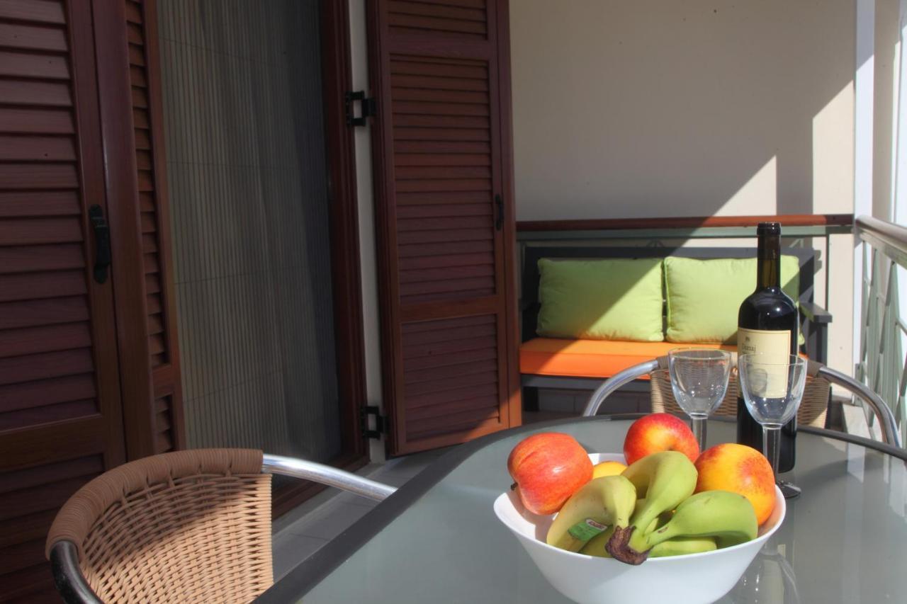 Vicky Apartments Никиана Екстериор снимка