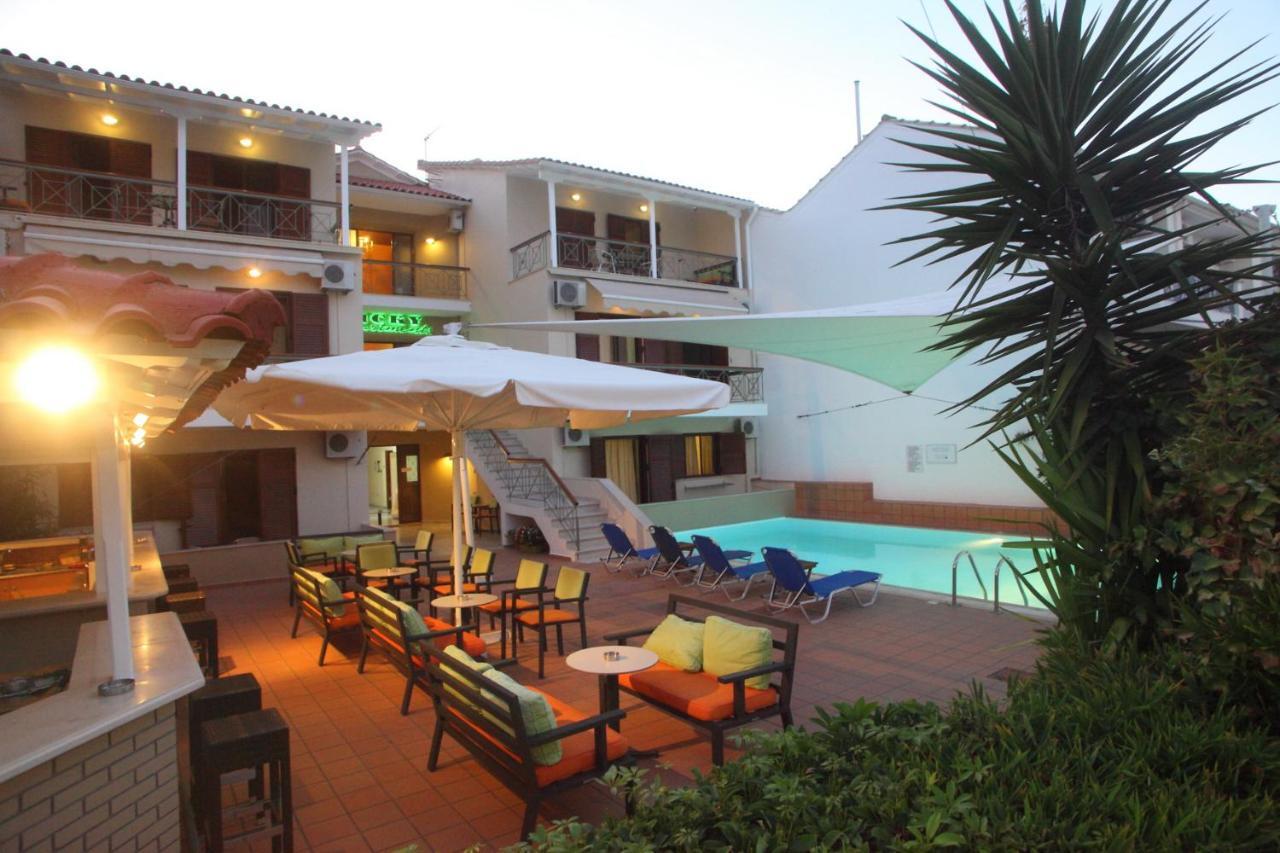Vicky Apartments Никиана Екстериор снимка